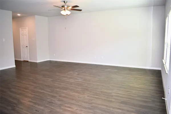 $250,000 | 3622 Vista Pointe Drive, Pasadena, TX 77504