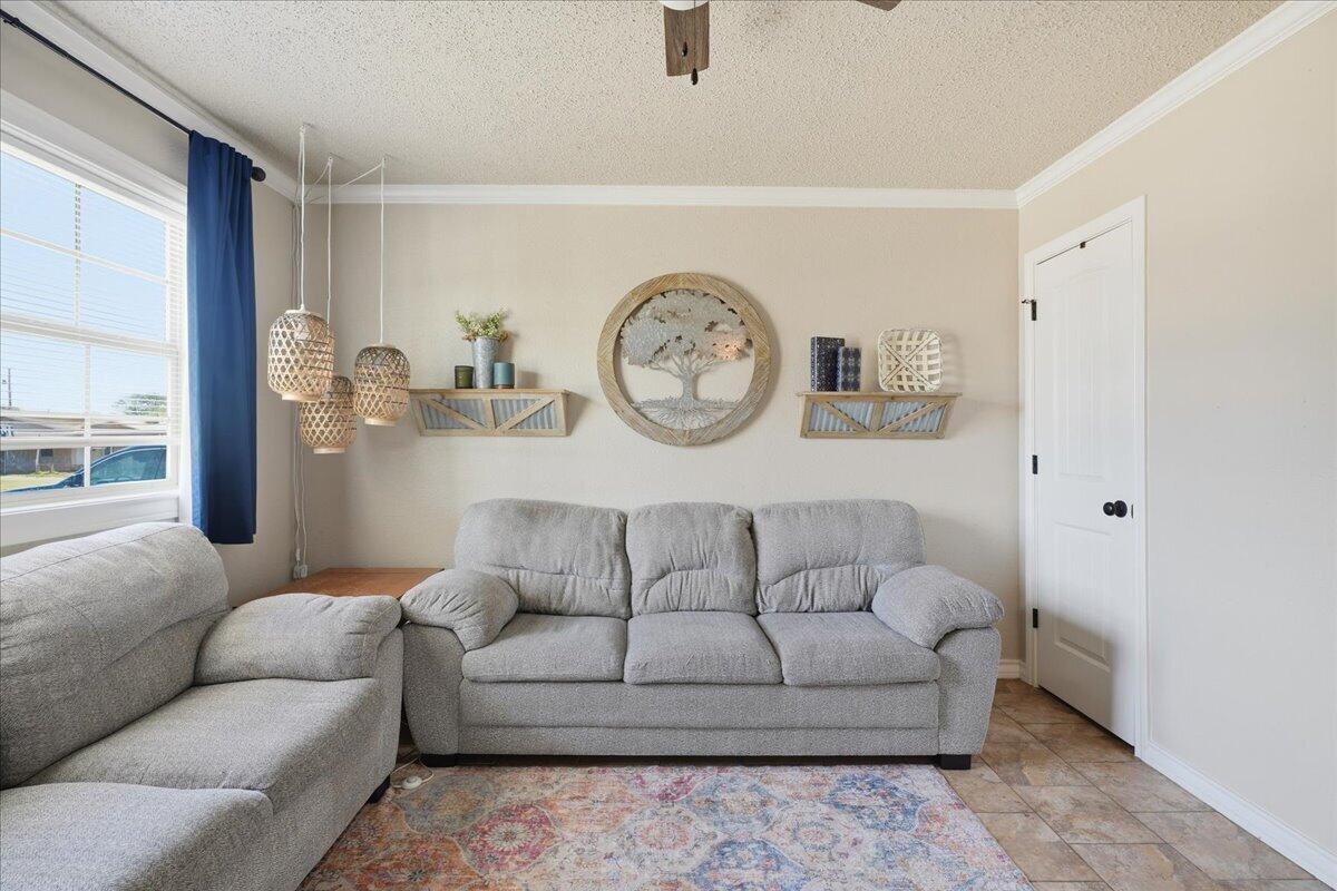 4913 39th Street Lubbock, TX 79414 - Photo 3 of 22 05-nmlm-39th-5