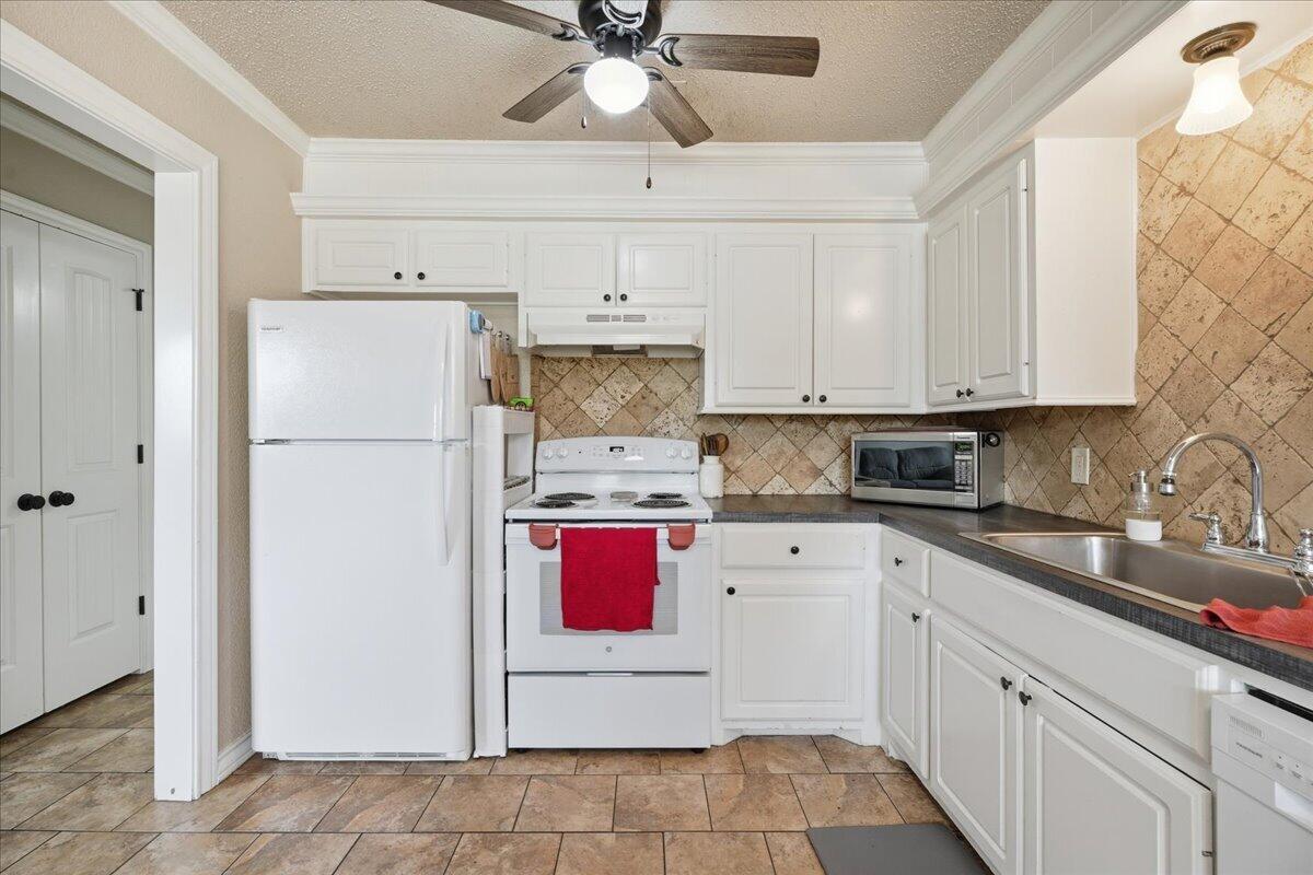4913 39th Street Lubbock, TX 79414 - Photo 7 of 22 08-nmlm-39th-8