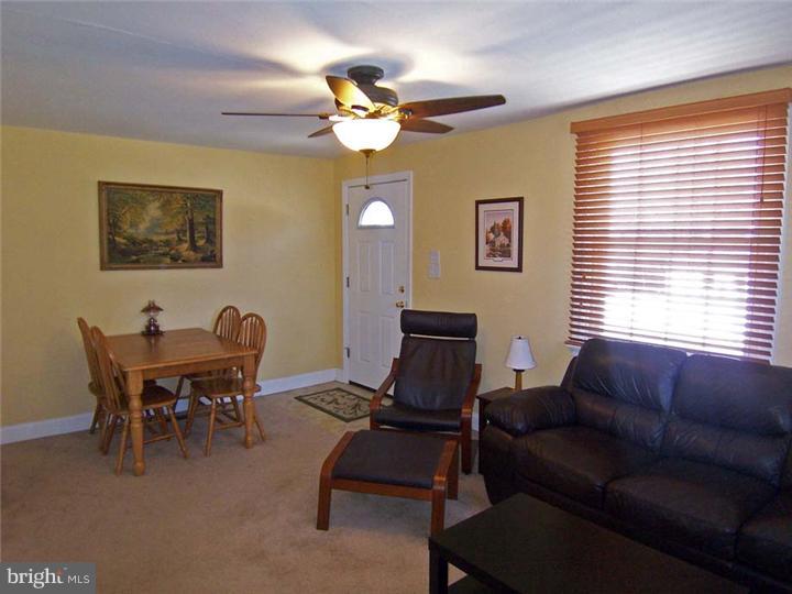 291 Valley View Road Malvern, PA 19355 - Photo 2 of 21 Living Room