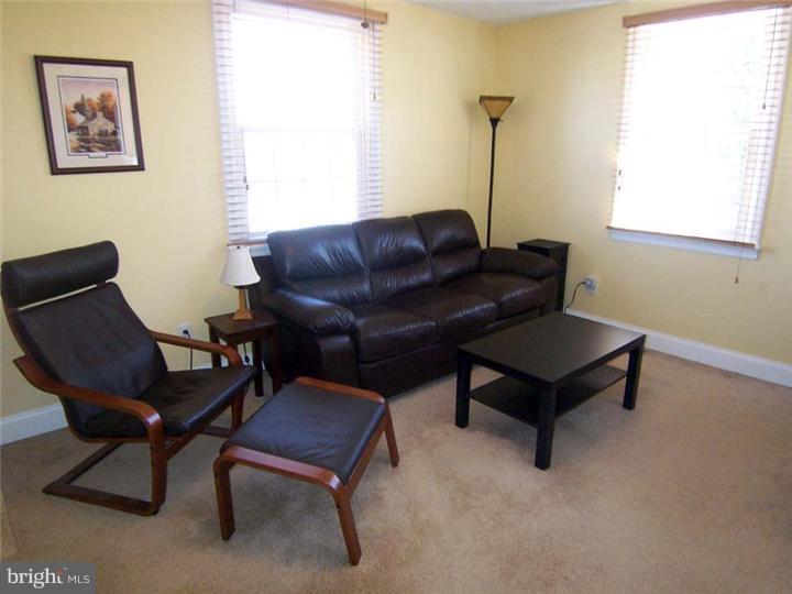 291 Valley View Road Malvern, PA 19355 - Photo 5 of 21 Living Room