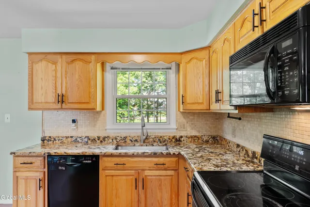 $349,000 | 5 Cottontail Lane, Catskill, NY 12414