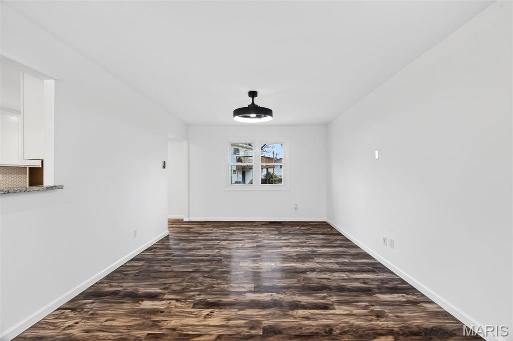 899 Oklahoma Avenue Ballwin, MO 63021 - Photo 18 of 51