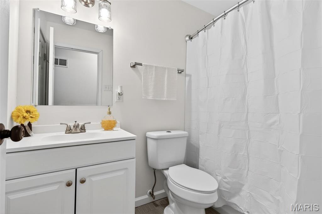 899 Oklahoma Avenue Ballwin, MO 63021 - Photo 28 of 51