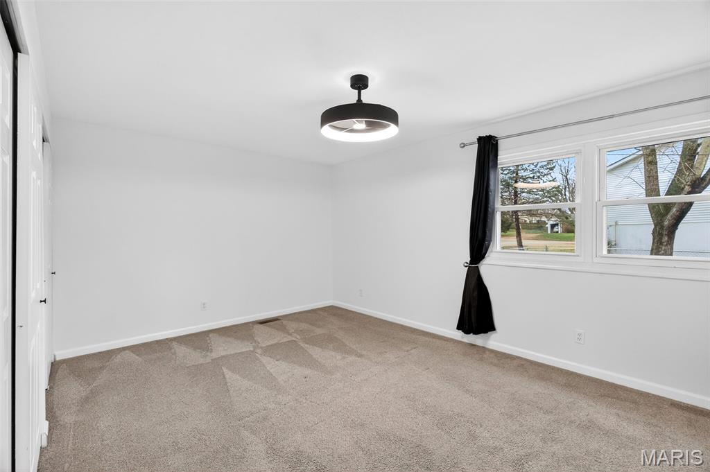 899 Oklahoma Avenue Ballwin, MO 63021 - Photo 30 of 51