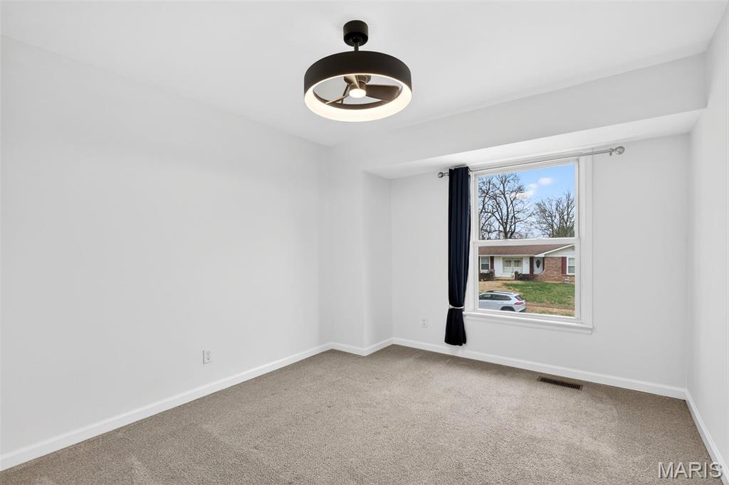 899 Oklahoma Avenue Ballwin, MO 63021 - Photo 35 of 51