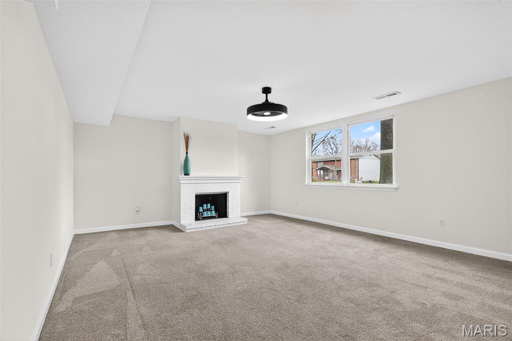 899 Oklahoma Avenue Ballwin, MO 63021 - Photo 40 of 51