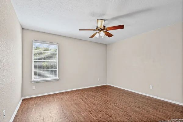 $2,400 | 9211 Rainbow Creek, San Antonio, TX 78245