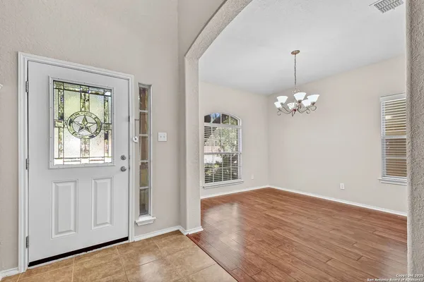 $2,400 | 9211 Rainbow Creek, San Antonio, TX 78245