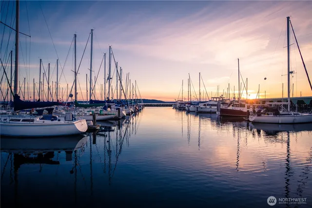 $675,000 | 19816 5th Avenue South, Des Moines, WA 98148