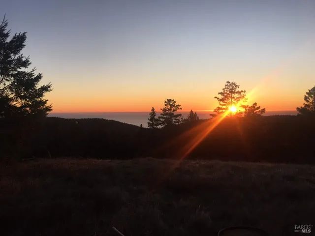 $10,000,000 | 31010 Stewarts Point-skaggs Springs Road, Annapolis, CA 95412