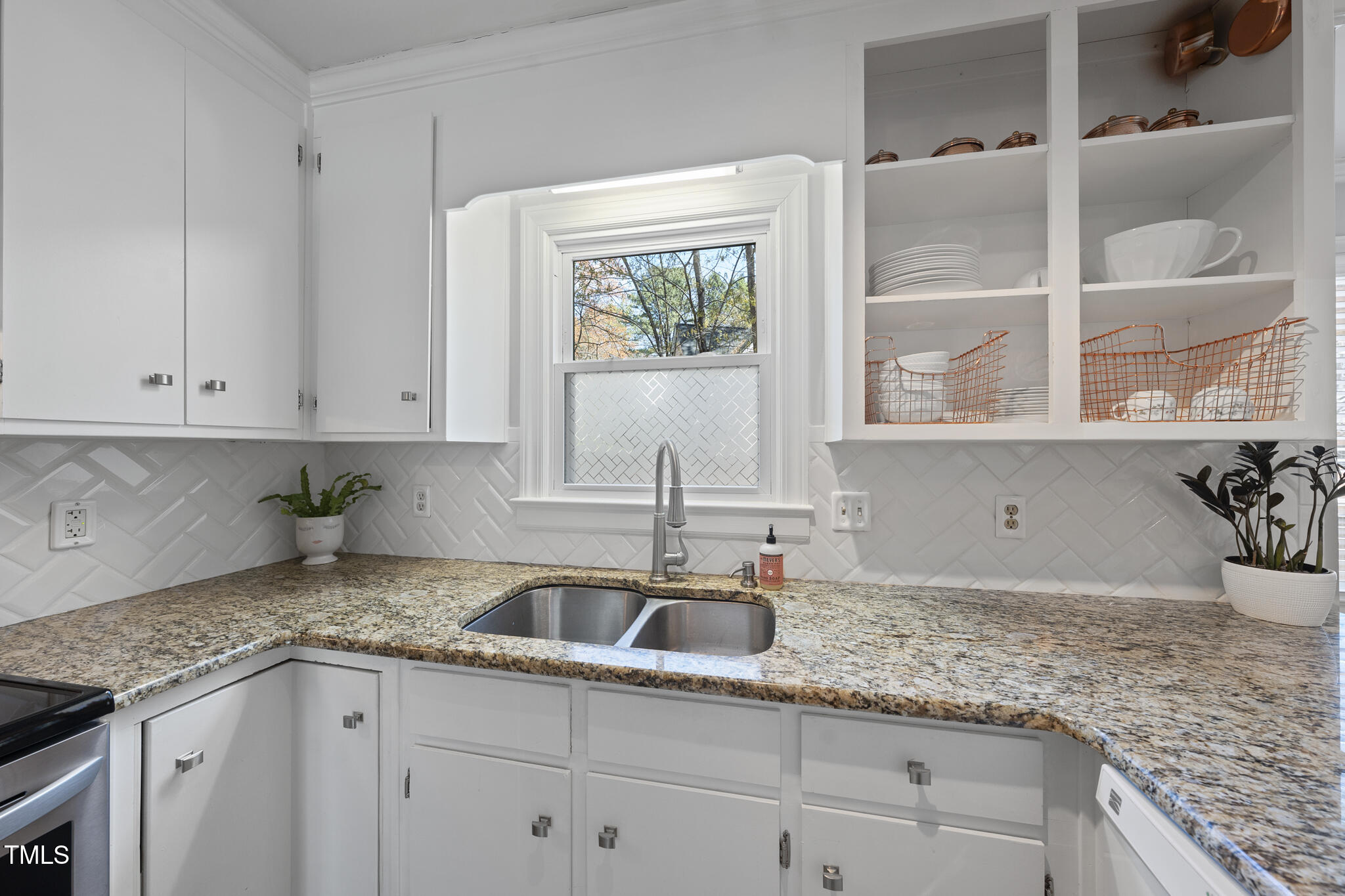 7804 Hilburn Drive Raleigh, NC 27613 - Photo 12 of 39 DSC08344