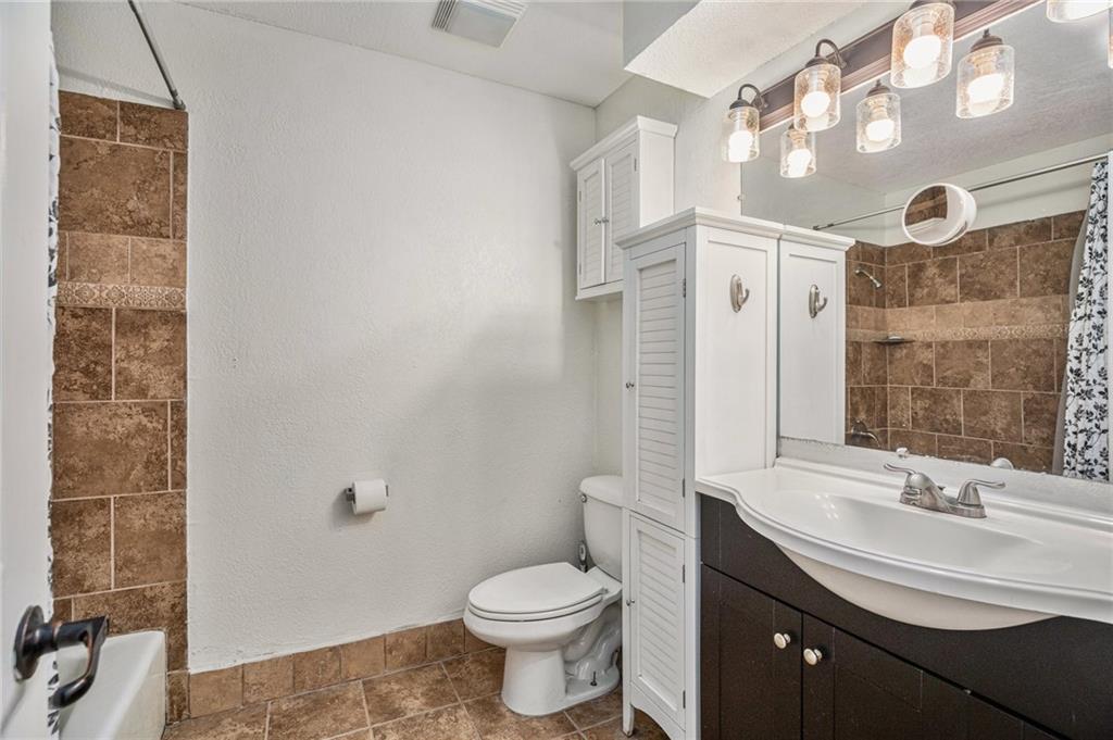 200 Southeast Wingate Street Lee's Summit, MO 64063 - Photo 20 of 29