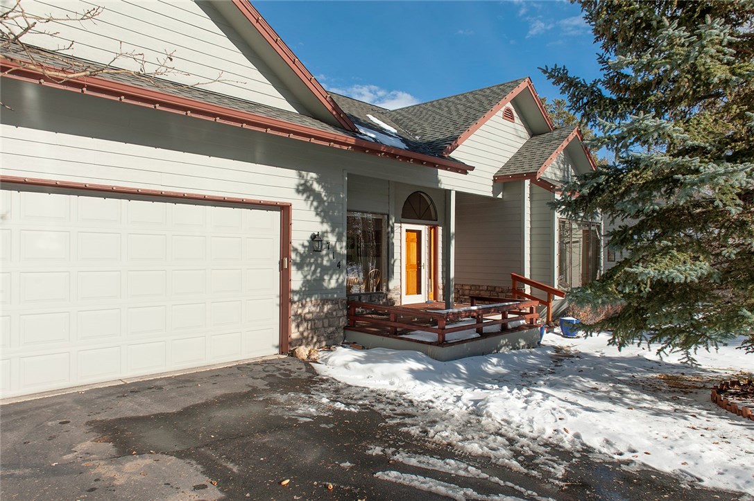 714 Eveningstar Road Silverthorne, CO 80498 - Photo 3 of 28 Gallery Image 3