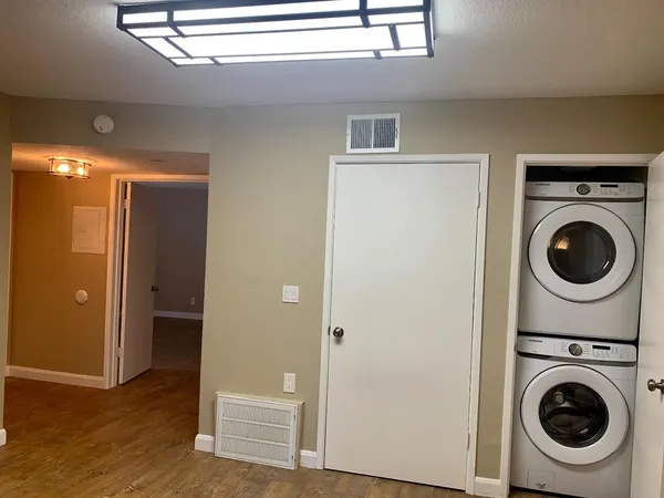 $2,550 | 5412 Makati Circle, San Jose, CA 95123