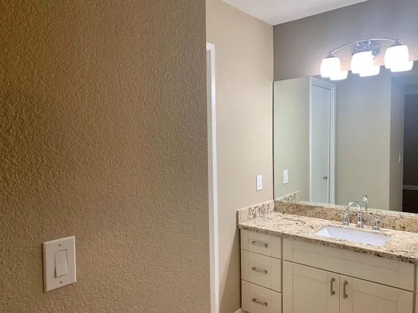 $2,550 | 5412 Makati Circle, San Jose, CA 95123