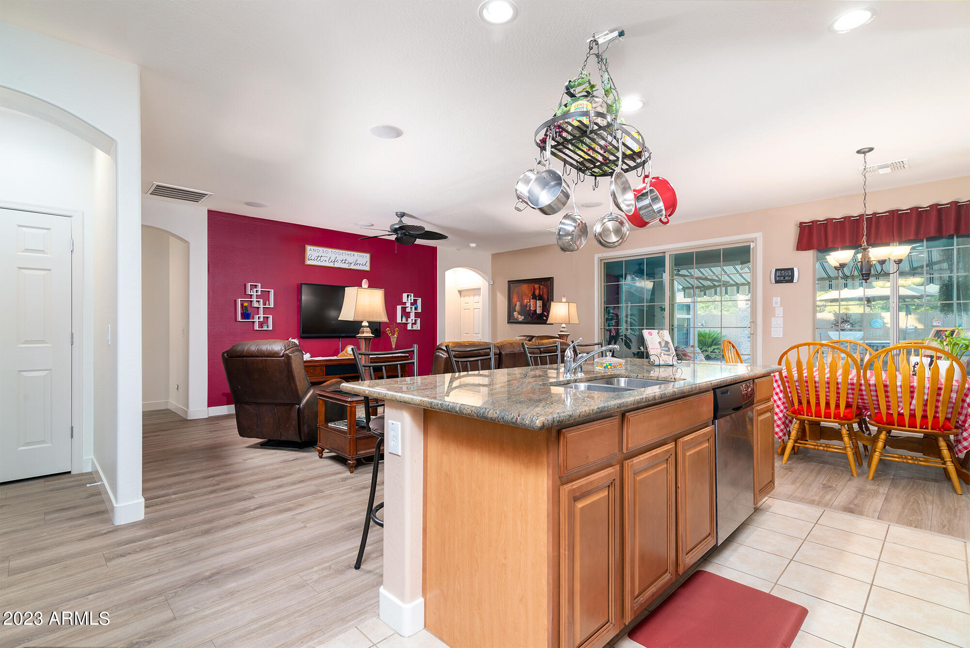 3046 East Ridgewood Lane Gilbert, AZ 85298 - Photo 14 of 38 DSC_0865