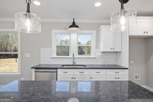 $314,999 | 18 Rivers Edge Lane, Franklin, GA 30217