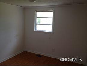 347 South Rugby Road Hendersonville, NC 28791 - Photo 7 of 9 Gallery Image 7