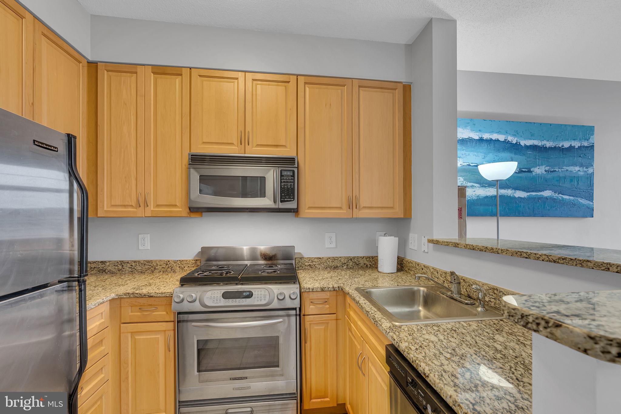 1111 25th Street Northwest, Unit 818 Washington, DC 20037 - Photo 3 of 22