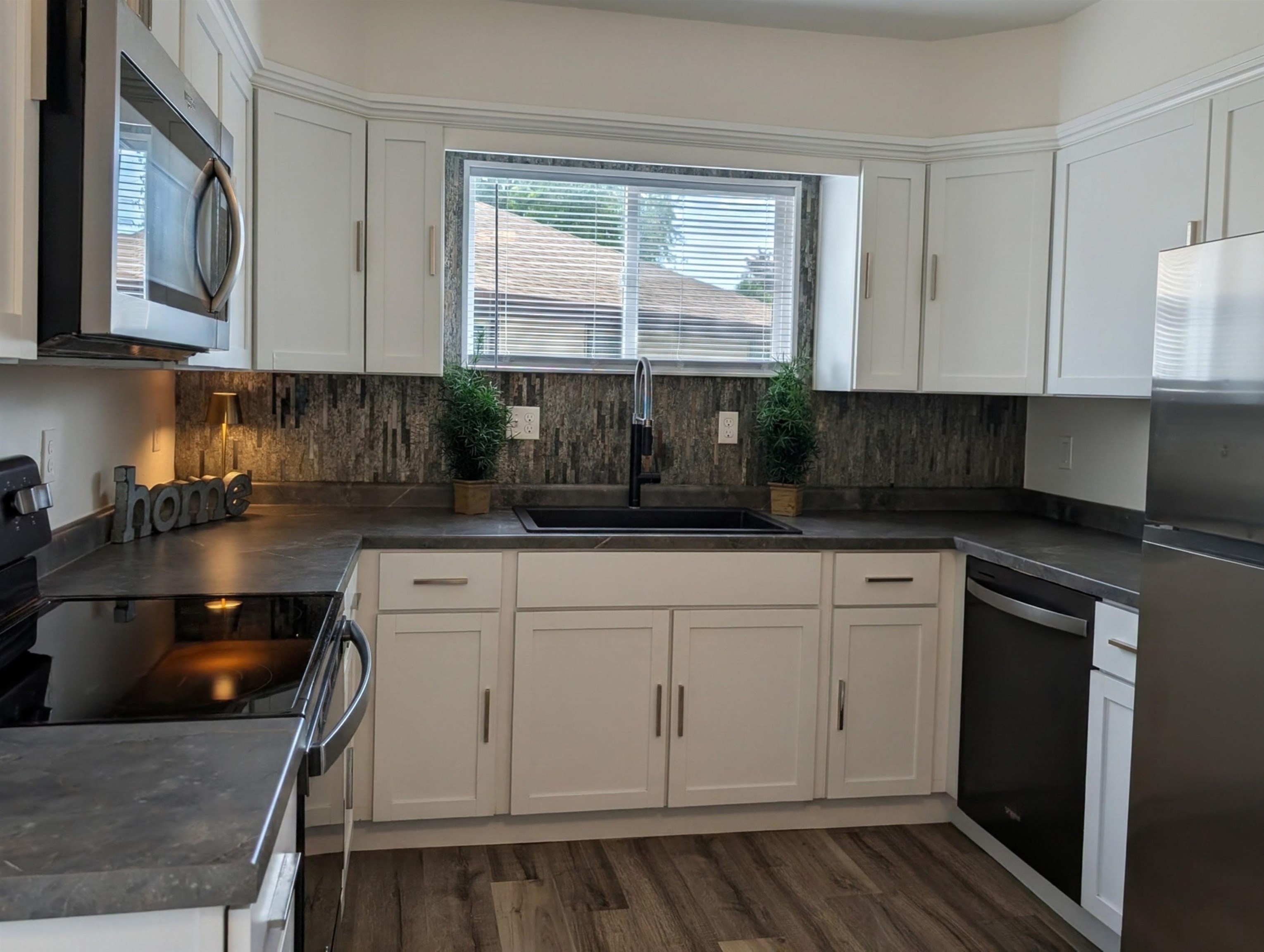 1718 East John Street Appleton, WI 54915 - Photo 5 of 50 Gallery Image 5