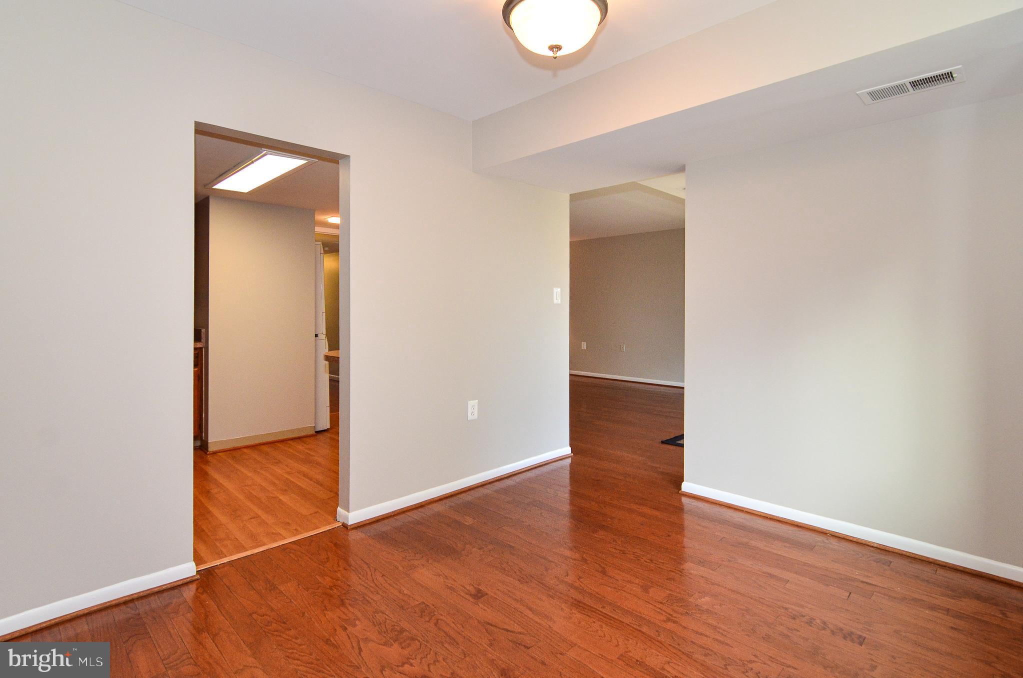 1427 Northgate Square, Unit 11B Reston, VA 20190 - Photo 16 of 41 Dining Room