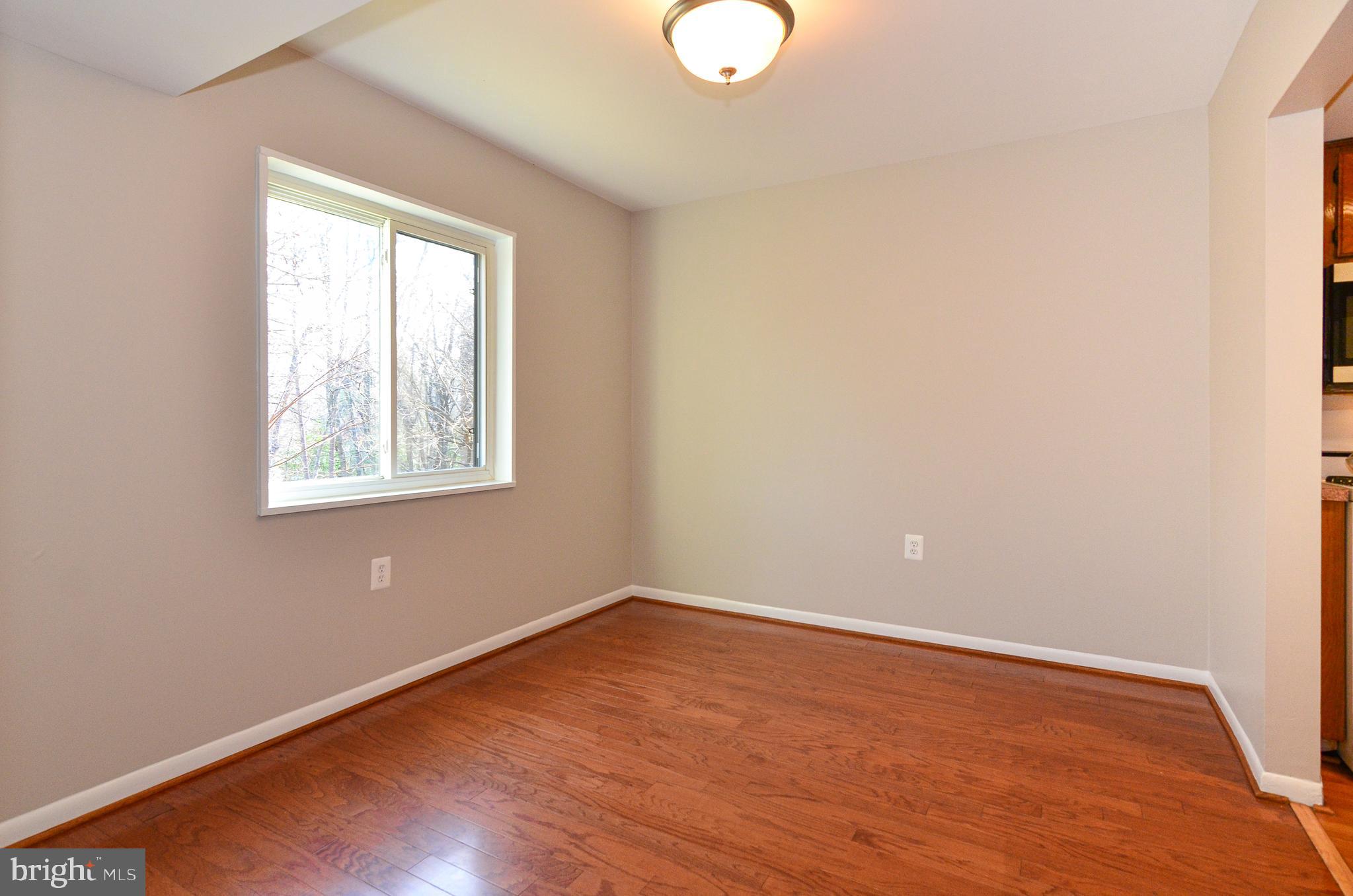 1427 Northgate Square, Unit 11B Reston, VA 20190 - Photo 4 of 41 Dining Room
