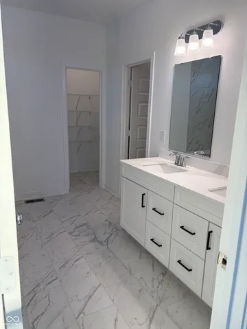 $599,995 | 446 Breakwater Drive, Plainfield, IN 46168