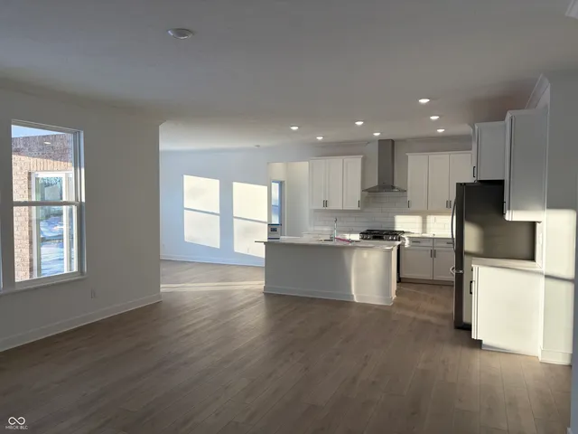 $599,995 | 446 Breakwater Drive, Plainfield, IN 46168