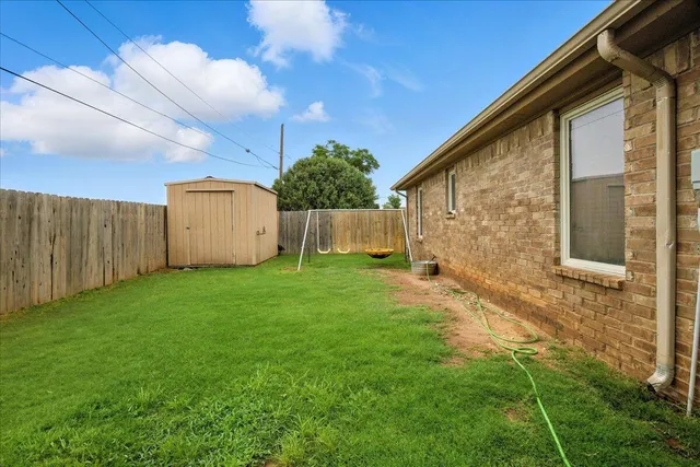 $239,000 | 805 South 23rd Street, Slaton, TX 79364