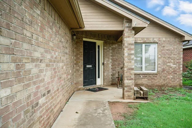 $239,000 | 805 South 23rd Street, Slaton, TX 79364