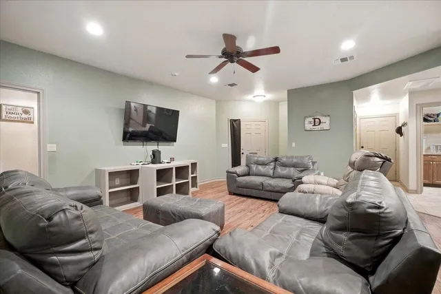 $239,000 | 805 South 23rd Street, Slaton, TX 79364