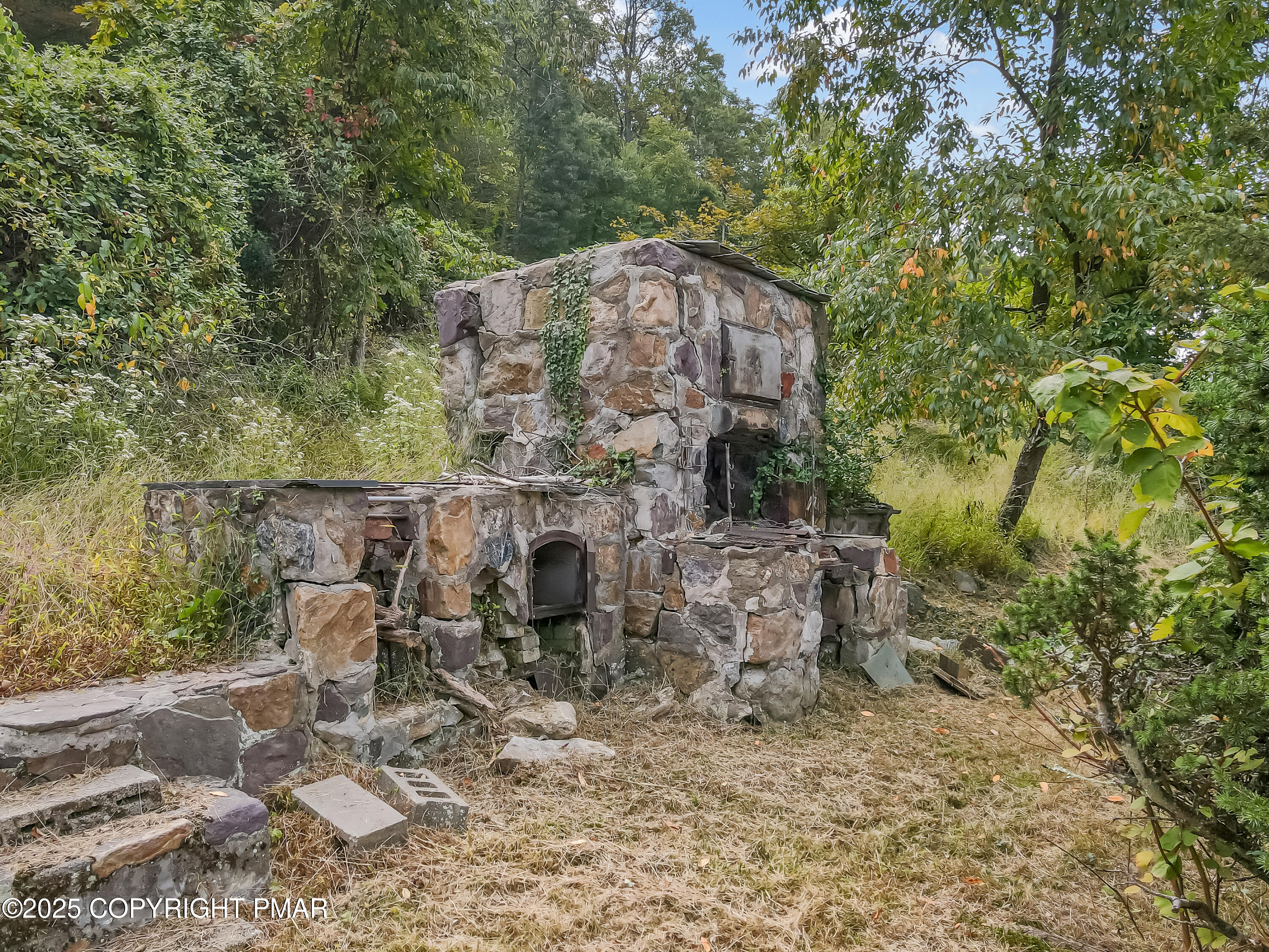 808 Lower Cherry Valley Road Stroudsburg, PA 18360 - Photo 5 of 55 Photo Sep 23 2025, 11 57 14 AM (60)[1200