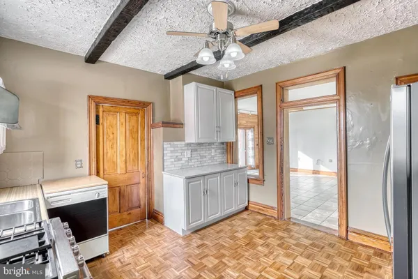 $299,900 | 453 Carlisle Street, Hanover, PA 17331