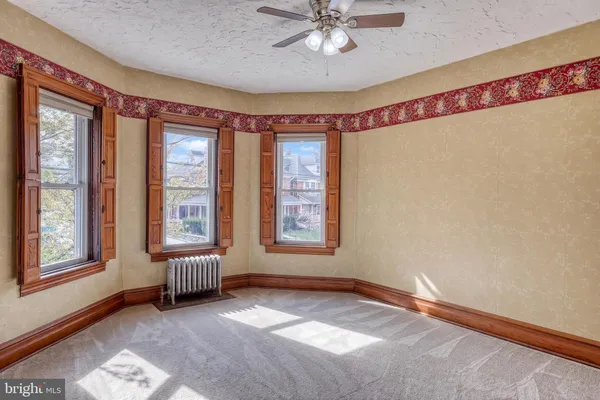 $299,900 | 453 Carlisle Street, Hanover, PA 17331
