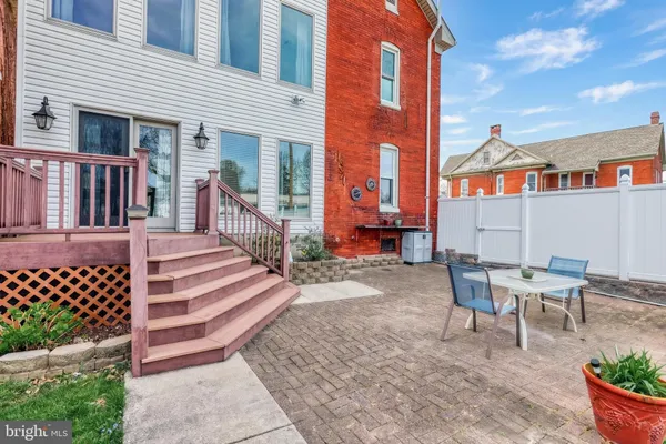 $299,900 | 453 Carlisle Street, Hanover, PA 17331