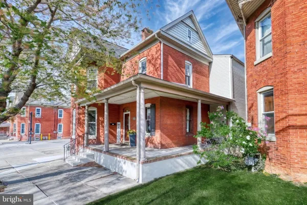 $299,900 | 453 Carlisle Street, Hanover, PA 17331