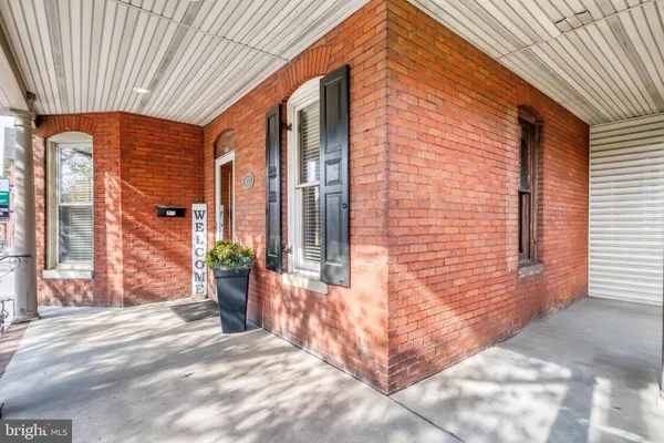 $299,900 | 453 Carlisle Street, Hanover, PA 17331