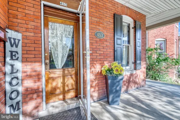 $299,900 | 453 Carlisle Street, Hanover, PA 17331