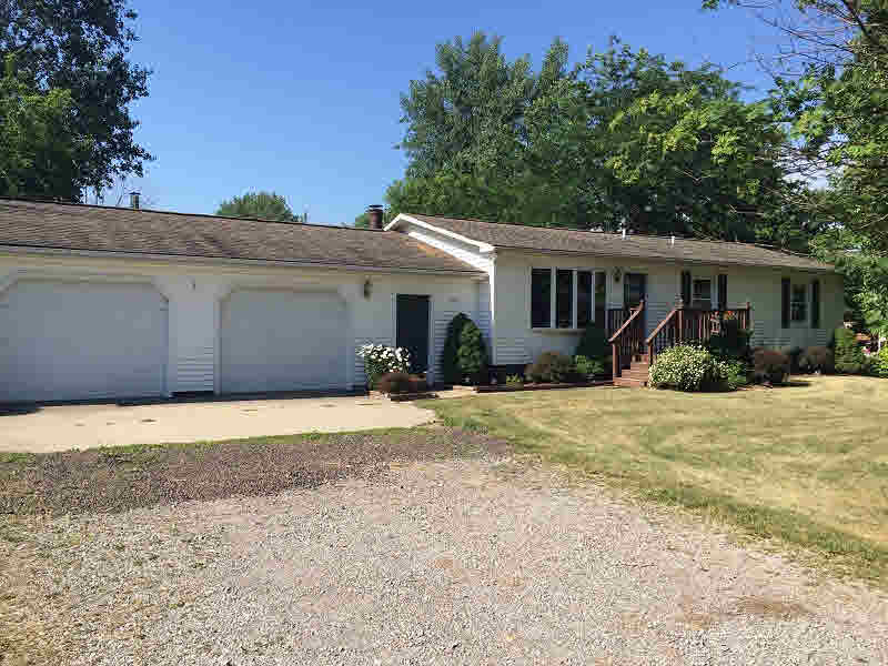 1583 West Beaver Road Auburn, MI 48611 - Photo 1 of 19 Gallery Image 1