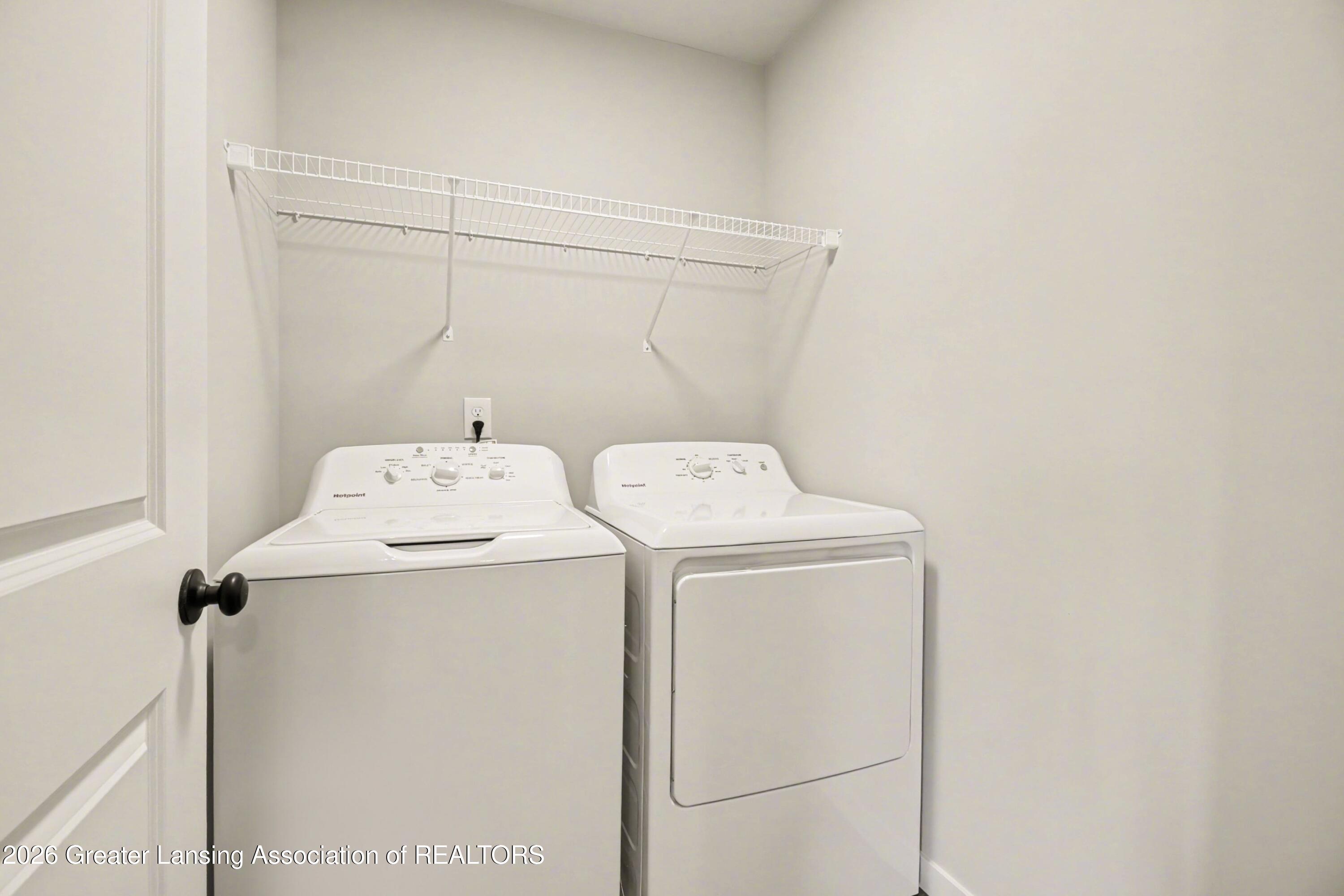 707 West Windward Way Perry, MI 48872 - Photo 13 of 37 STN004-9.0 i2080-Laundry