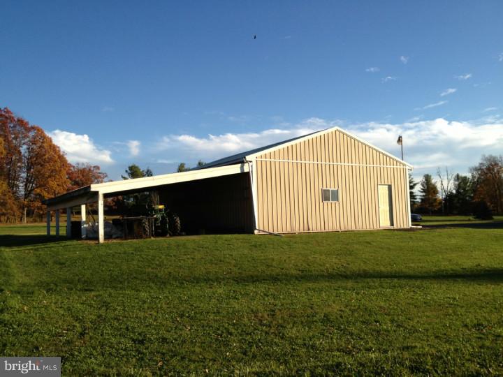 300 Quarry Road Perkasie, PA 18944 - Photo 18 of 20 Barn