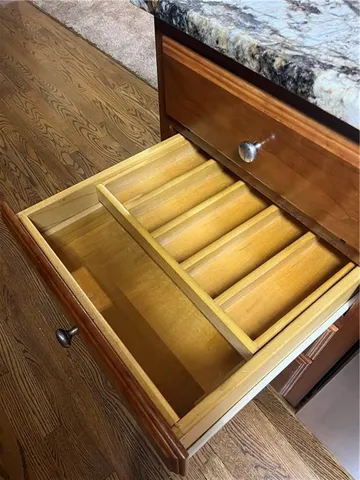 $295,900 | 1003 Northwest Maple Street, Lee's Summit, MO 64063