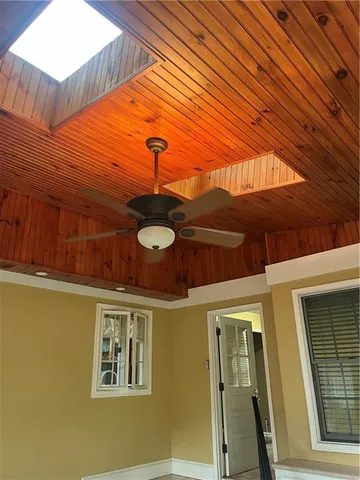 $295,900 | 1003 Northwest Maple Street, Lee's Summit, MO 64063