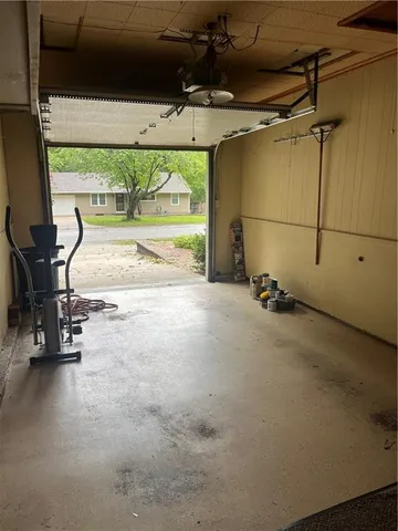 $295,900 | 1003 Northwest Maple Street, Lee's Summit, MO 64063