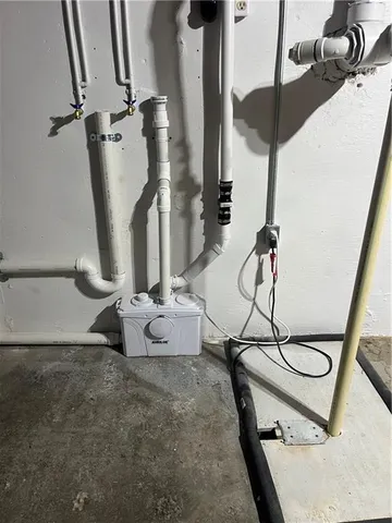 $295,900 | 1003 Northwest Maple Street, Lee's Summit, MO 64063