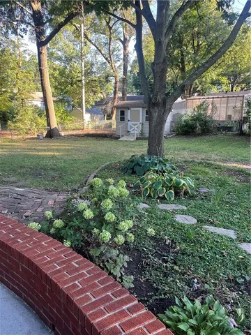 $295,900 | 1003 Northwest Maple Street, Lee's Summit, MO 64063