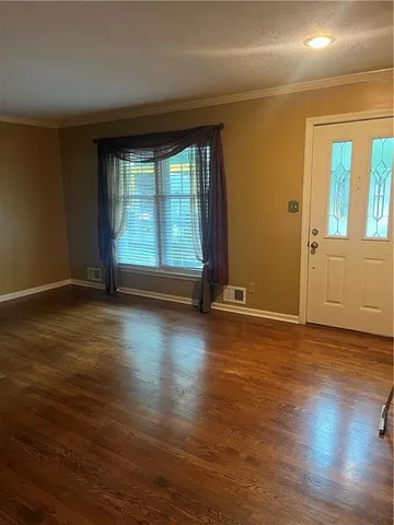 $295,900 | 1003 Northwest Maple Street, Lee's Summit, MO 64063