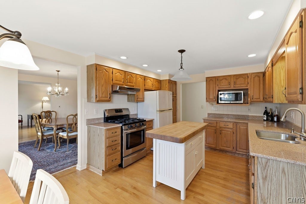 5814 Innsbruck Road East Syracuse, NY 13057 - Photo 11 of 47 Gallery Image 11