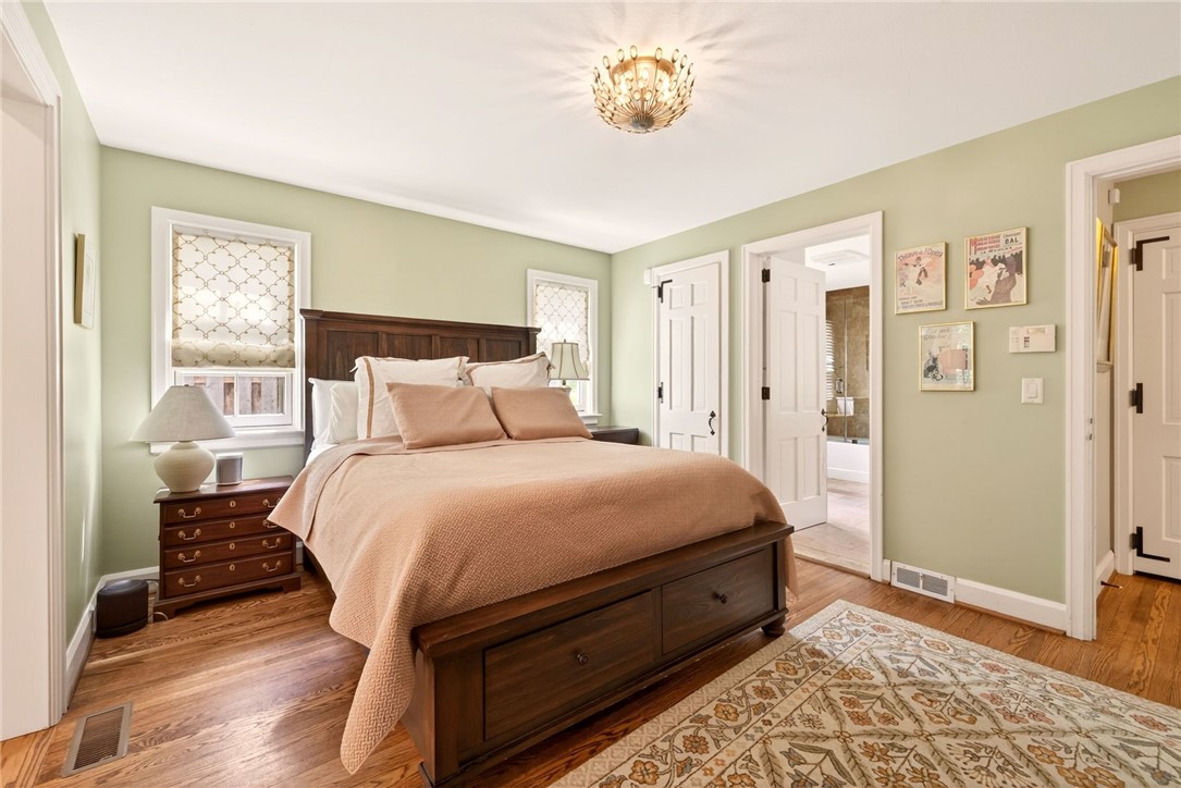 220 Overbrook Road Pittsford, NY 14618 - Photo 8 of 47
